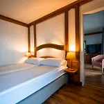 Hotel Royal - Like At 3*